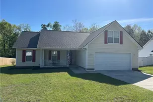 108 Raymond, Raeford, NC 28376 - Photo 1