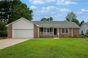 520 Blackbird Rd, Fayetteville, NC 28314 - Photo 1