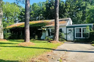 801 E 13th St, Lumberton, NC 28358 - Photo 1