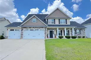 4820 McKinnon Farm Rd, Fayetteville, NC 28304 - Photo 1