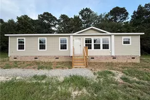 90 Brandywine Dr, Saint Pauls, NC 28384 - Photo 1