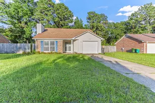 4105 Freedom Ln, Hope Mills, NC 28348 - Photo 1