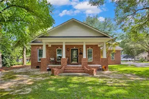 400 McMillan Ave, Red Springs, NC 28377 - Photo 1