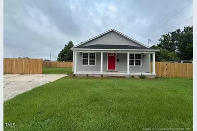 301 W Duke Street, Dunn, NC 28334 - Photo 1