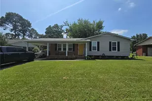 1354 Camelot Dr, Fayetteville, NC 28304 - Photo 1