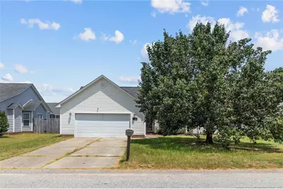 1430 Mingary Avenue, Hope Mills, NC 28306 - Photo 1