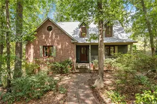 3732 Hillcrest St, Hope Mills, NC 28348 - Photo 1