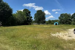 4305 Pleasant View Dr, Fayetteville, NC 28312 - Photo 1