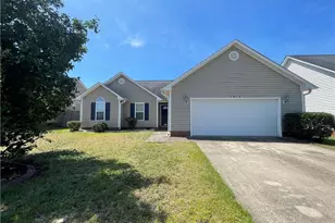 1413 Avoncroft Dr, Fayetteville, NC 28306 - Photo 1