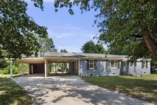 2201 Enloe St, Fayetteville, NC 28306 - Photo 1