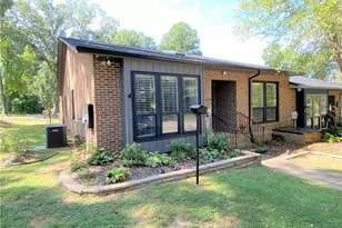 517 Apple Ln, Sanford, NC 27330 - Photo 1