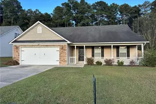 1109 Screech Owl Dr, Hope Mills, NC 28348 - Photo 1