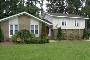 201 Rivenoak Dr, Fayetteville, NC 28303 - Photo 1