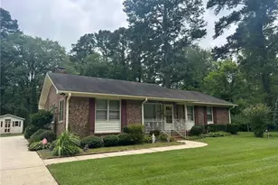 1646 Troy Dr, Fayetteville, NC 28312 - Photo 1