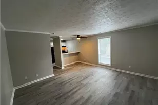 5850 Century Oaks Dr, Fayetteville, NC 28314 - Photo 1