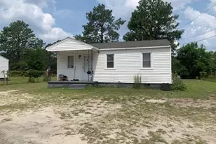 1150 Parker Dr, Fayetteville, NC 28311 - Photo 1