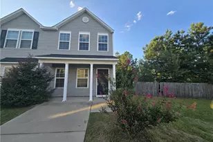 502 Directive Dr, Hope Mills, NC 28348 - Photo 1