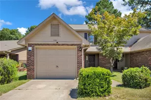 2604 Burke Ln, Fayetteville, NC 28306 - Photo 1