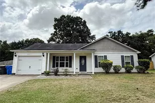 2133 Coinjock Cir, Fayetteville, NC 28304 - Photo 1