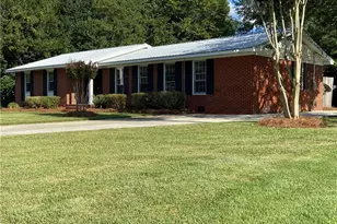 204 Highland Ave Rd, Lumberton, NC 28358 - Photo 1