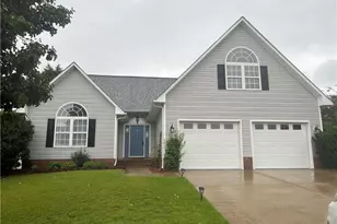 5617 Shady Pine Ct, Hope Mills, NC 28348 - Photo 1