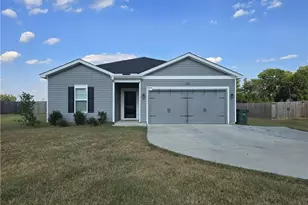 260 Carolina Church Rd, Saint Pauls, NC 28384 - Photo 1