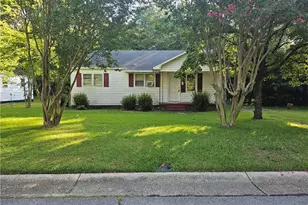2020 Newark Ave, Fayetteville, NC 28301 - Photo 1