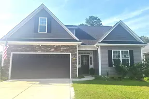 519 Hammond Farms Rd, Hope Mills, NC 28348 - Photo 1