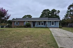 5982 Spinner Rd, Hope Mills, NC 28348 - Photo 1