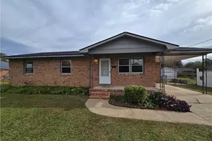 1305 Berkshire Rd, Fayetteville, NC 28304 - Photo 1