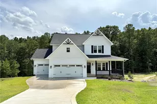 108 Woodford Ln, Vass, NC 28394 - Photo 1