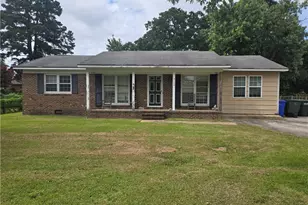 5130 Nance St, Fayetteville, NC 28304 - Photo 1