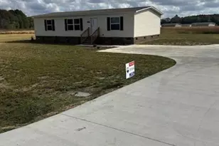 158 Burns Rd, Lumberton, NC 28358 - Photo 1