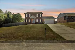 916 Beuer Dr, Fayetteville, NC 28314 - Photo 1