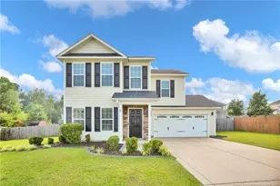 1210 Snipe Ct, Hope Mills, NC 28348 - Photo 1