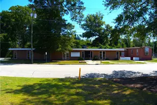 1224 Biggs St, Laurinburg, NC 28352 - Photo 1