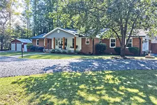 508 S Glenwood Trail S, Southern Pines, NC 28387 - Photo 1