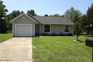 871 Danish Dr, Fayetteville, NC 28303 - Photo 1