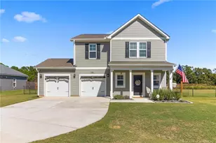 1426 McNeill Pond Rd, Lumber Bridge, NC 28357 - Photo 1