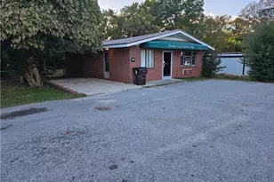 2210 Lee Ave, Sanford, NC 27330 - Photo 1