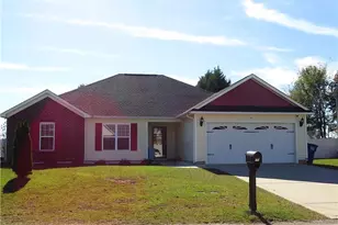 202 Crestwood Ln, Raeford, NC 28376 - Photo 1