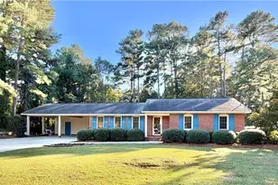 328 Windsor Rd, Lumberton, NC 28358 - Photo 1