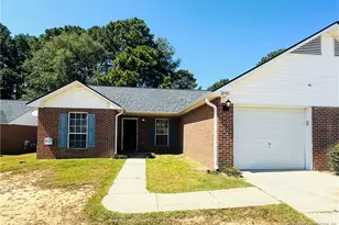 2040 Glenwick Dr, Fayetteville, NC 28304 - Photo 1