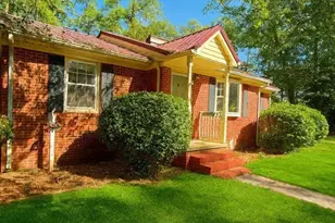 210 W Elwood Ave, Raeford, NC 28376 - Photo 1