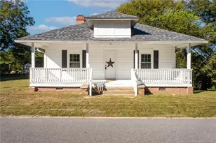 102 N 17th St, Erwin, NC 28339 - Photo 1