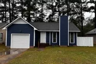 6885 Kingsgate Dr, Fayetteville, NC 28314 - Photo 1