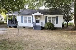 1102 Southern Ave, Fayetteville, NC 28306 - Photo 1