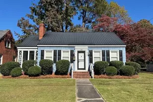 208 W 21st St, Lumberton, NC 28358 - Photo 1