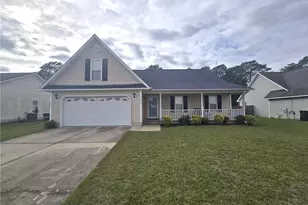 2656 Daniel Boone Ln, Hope Mills, NC 28348 - Photo 1