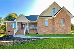 39 Wood Run, Sanford, NC 27332 - Photo 1